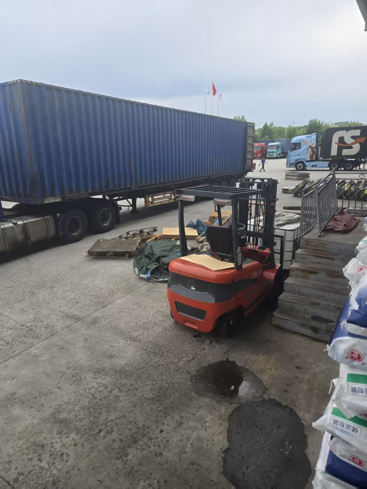 컨테이너 상하차 작업